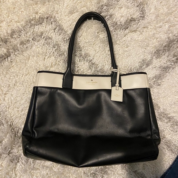 Kate Spade Satchel - Picture 1 of 7
